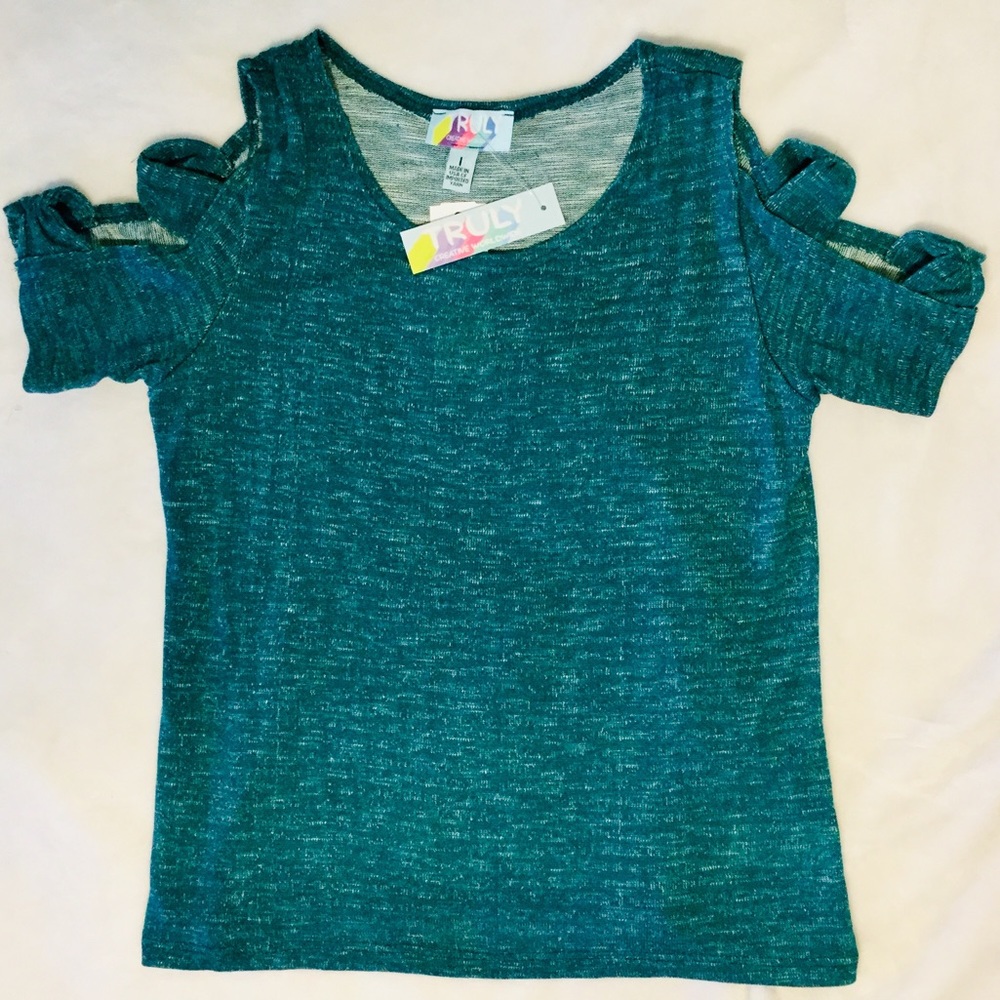 Girl’s Cut Out Cold Shoulder Top